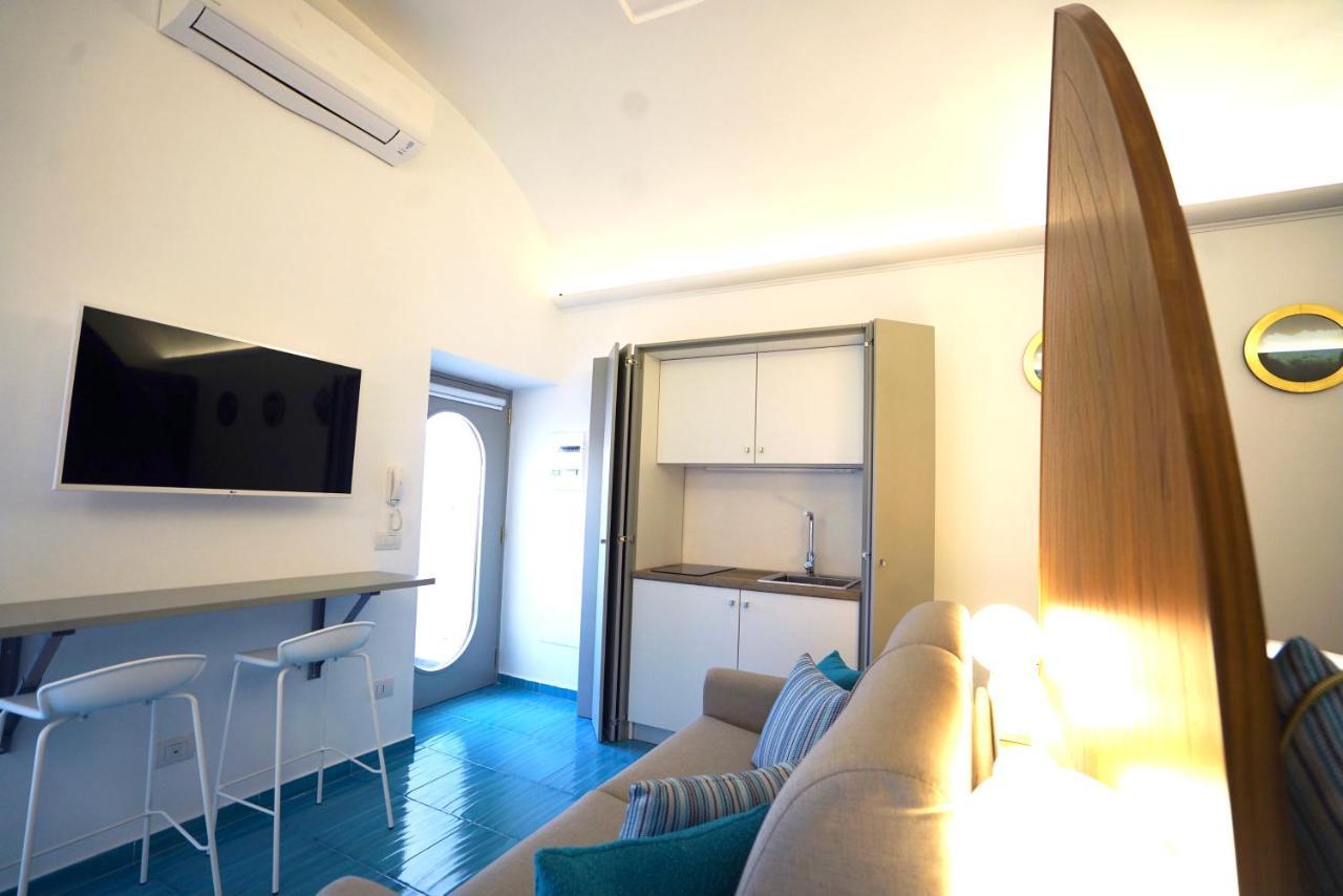 Grotta Verde Luxury Suite By Caprirooms Buitenkant foto