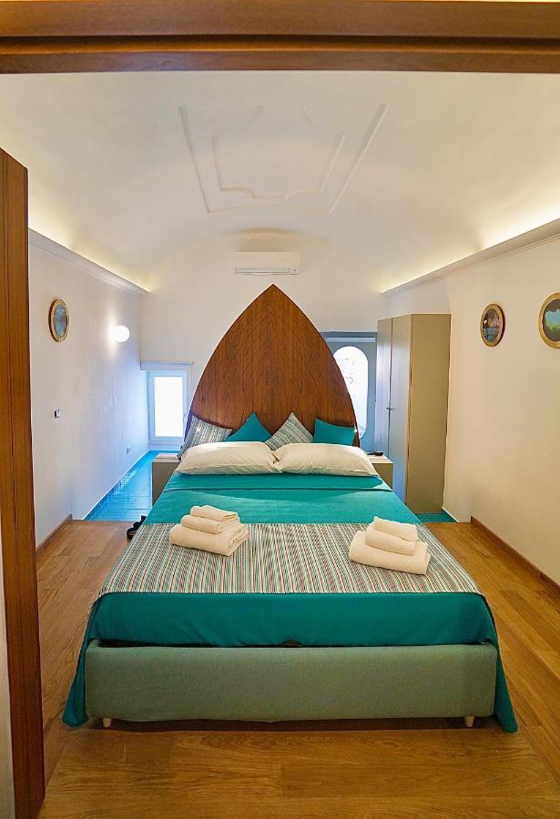 Grotta Verde Luxury Suite By Caprirooms Buitenkant foto
